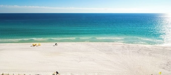 Luxury 2 Bed- 80" TV- Pet Friendly- 3 mi. to Johnson Beach