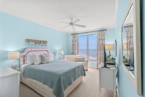 3 室のベッドルーム、アイロン / アイロン台、WiFi (無料)、ベッドシーツ