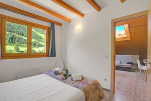 2 bedrooms, free WiFi, bed sheets