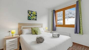 1 quarto, Wi-Fi de cortesia, roupa de cama