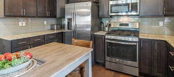 Darling Dover Bungalow Sleeps 8 - Marina, beach, walking trails