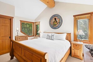 6 chambres, fer et planche à repasser, Wi-Fi, draps fournis