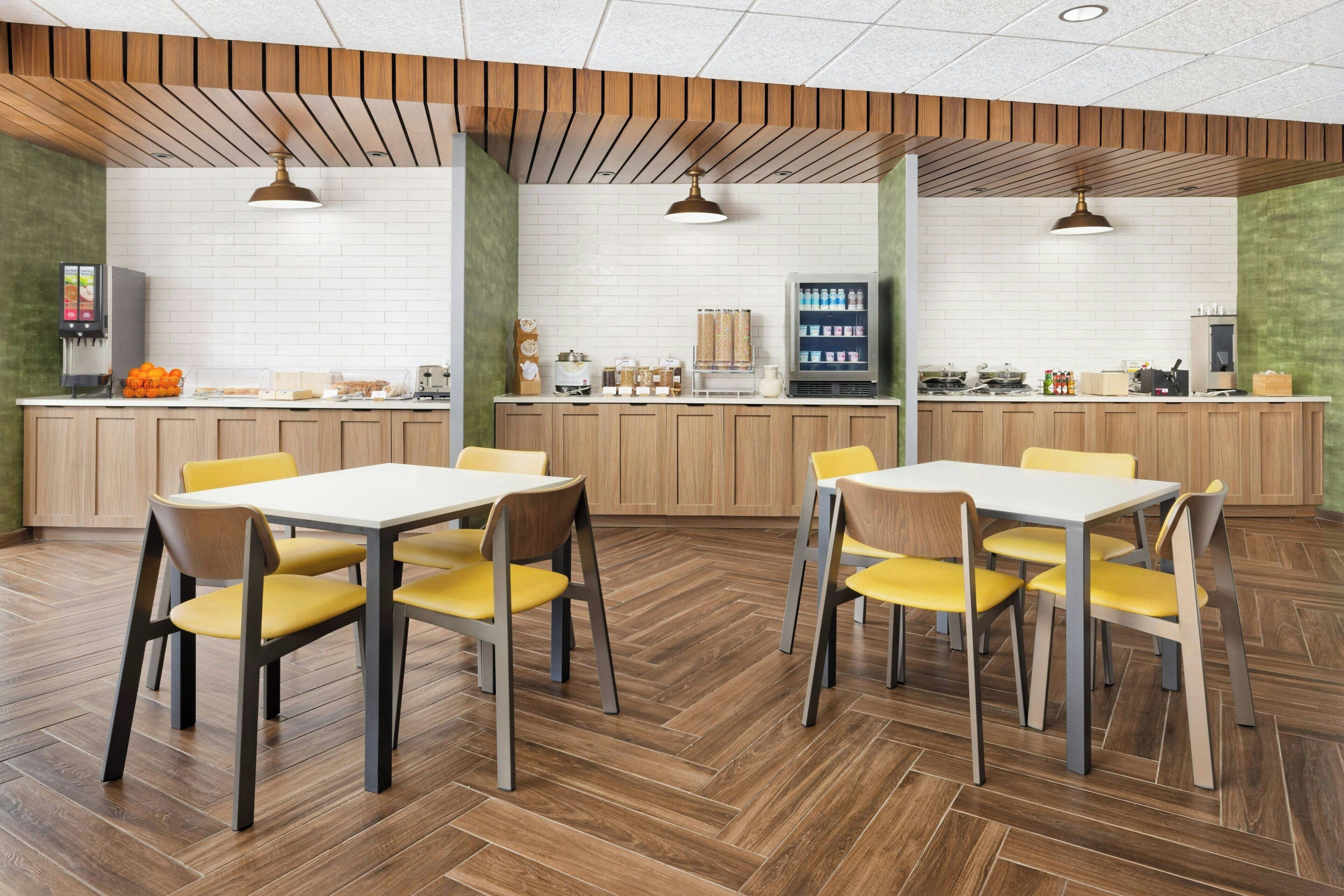 Free daily buffet breakfast 