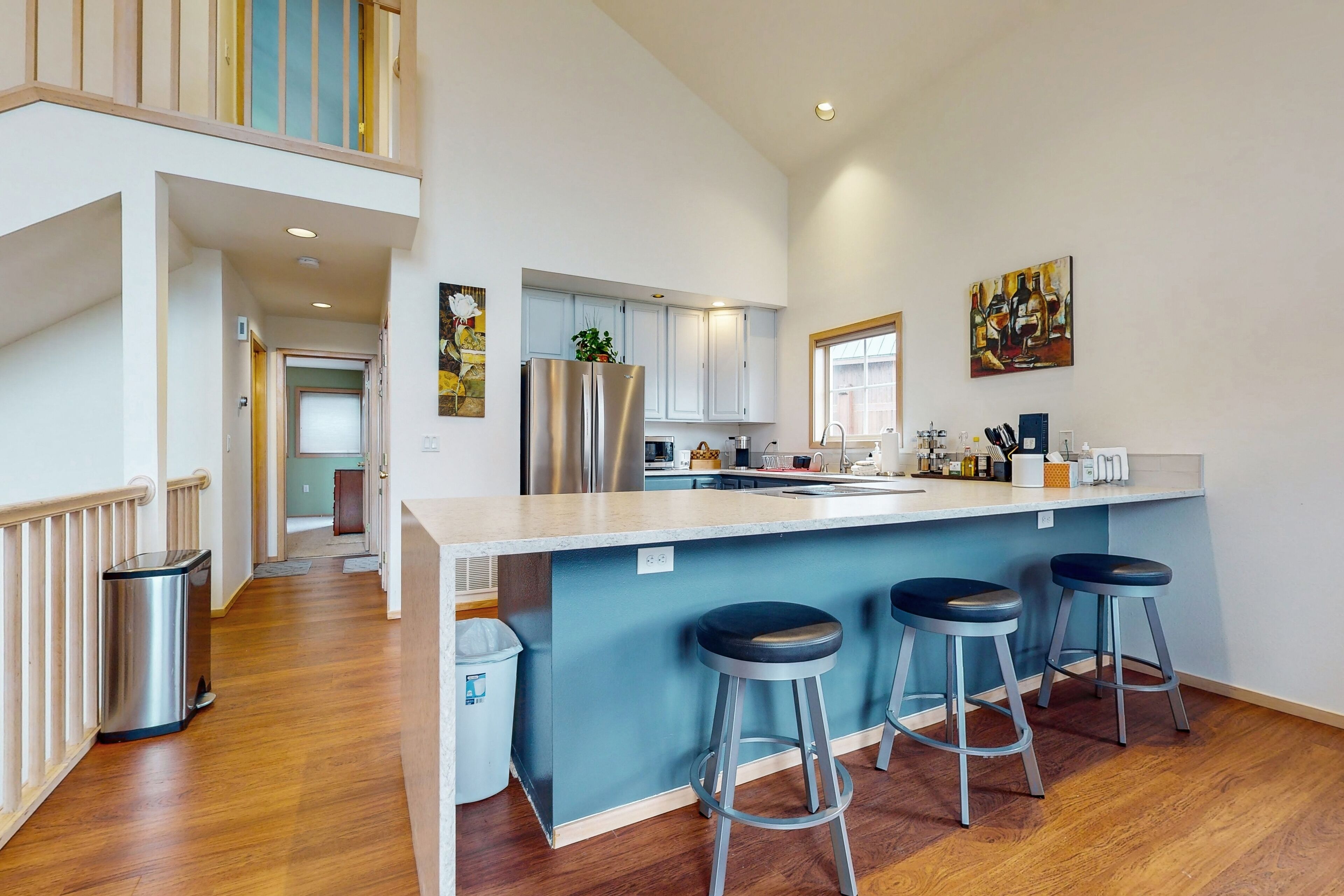 冰箱、微波炉、烤箱、炉灶