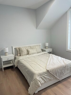 3 bedrooms, iron/ironing board, free WiFi, bed sheets - Duplex in Vancouver (Vancouver)