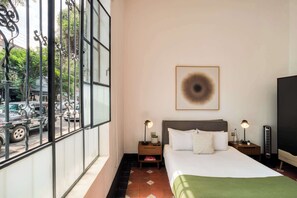 1 habitación, tabla de planchar con plancha, wifi y ropa de cama 