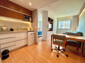 Deluxe Quadruple Room | Interior
