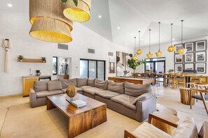 Interior - Vista Del Arco | Cabo Luxury Penthouse Condo (Cabo San Lucas)