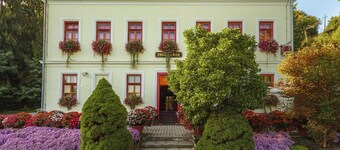 Glorija Riverside Retreat Near Olimje