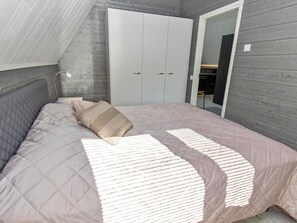 1 soveværelse, internetforbindelse