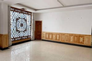 Lobby lounge - Tianzishan Inn (Zhangjiajie)