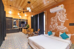 Individually furnished, bed sheets - Vishram Resort - Dehradun (Vikasnagar)