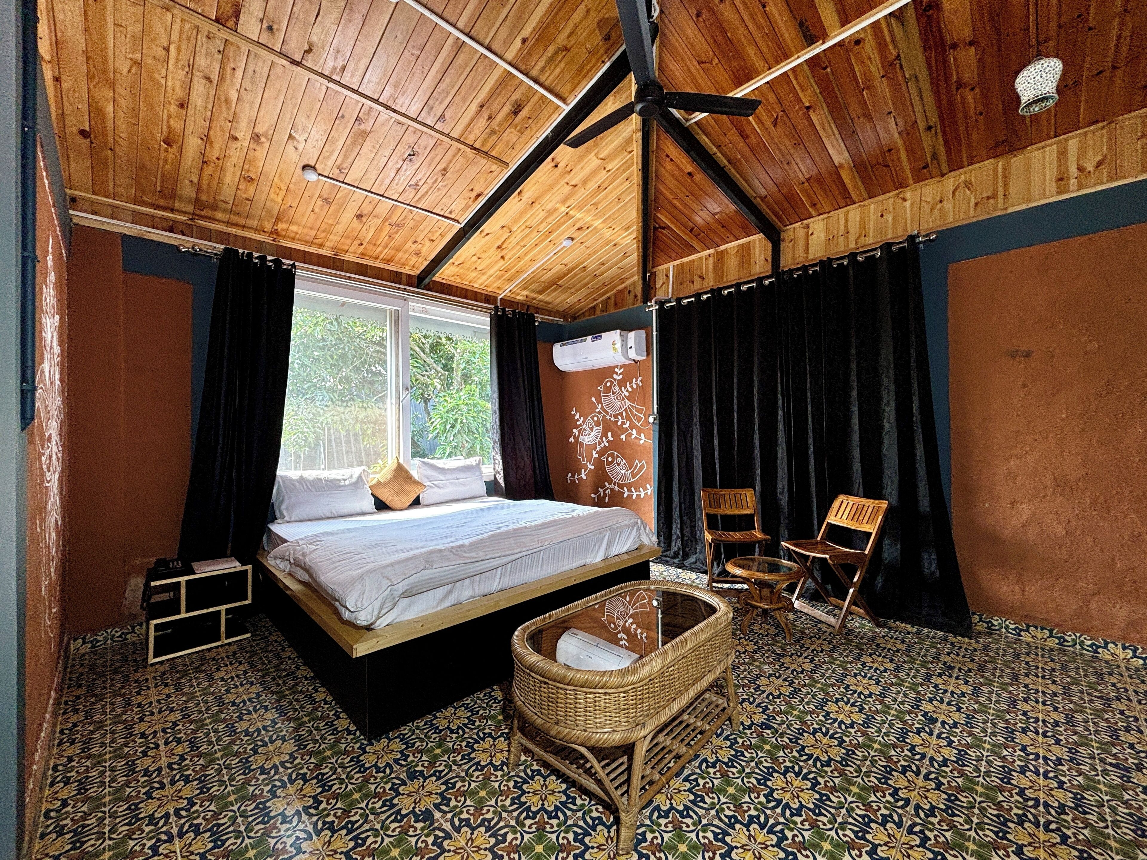 Ameublement personnalisé, draps fournis