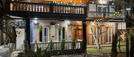 숙박 시설 정면