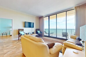 TV - Gulf-view penthouse with pool, tennis, sauna, gym & steps to shore (South Padre Island)