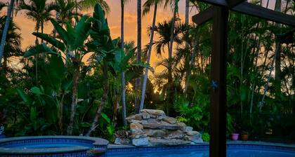 Bali-inspired coastal home w/private pool, spa, tiki room, AC, W/D, Wifi