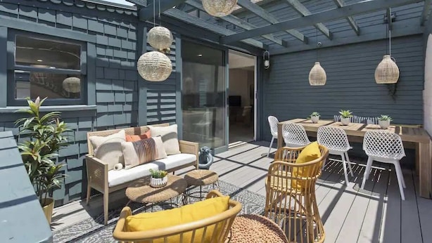 Outdoor dining - 5BR (Sleeps 12!)  Downtown Little Italy Home w/ Outdoor Space (San Diego)