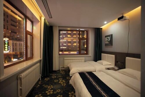 Manzhouli Crown Inn