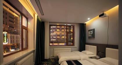 Manzhouli Crown Inn
