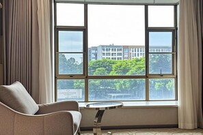 Room - Holiday Villas Airport (Guangzhou Baiyun International Airport) (Guangzhou)