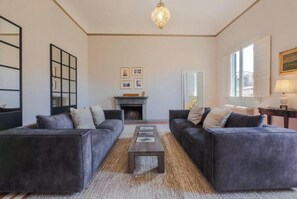 TV connectée, cheminée