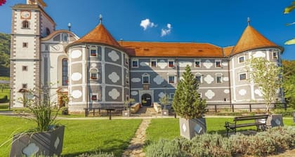 Irena Riverside Escape Near Olimje