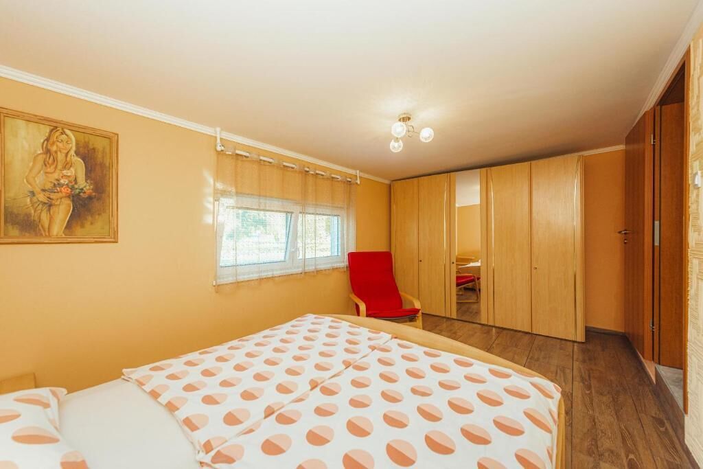 2 間睡房、熨斗/熨衫板、可攜式嬰兒床、免費 Wi-Fi