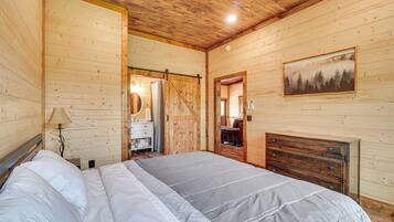 2 bedrooms, internet, bed sheets