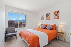 4 habitaciones, escritorio, tabla de planchar con plancha y wifi gratis