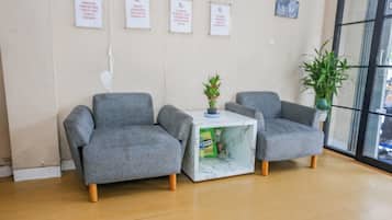 Sala de estar en el lobby