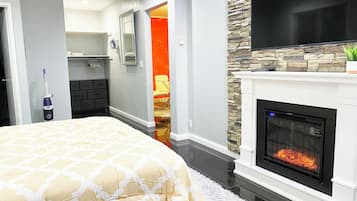 1 habitación, tabla de planchar con plancha, wifi gratis y ropa de cama