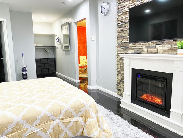 1 bedroom, iron/ironing board, free WiFi, bed sheets