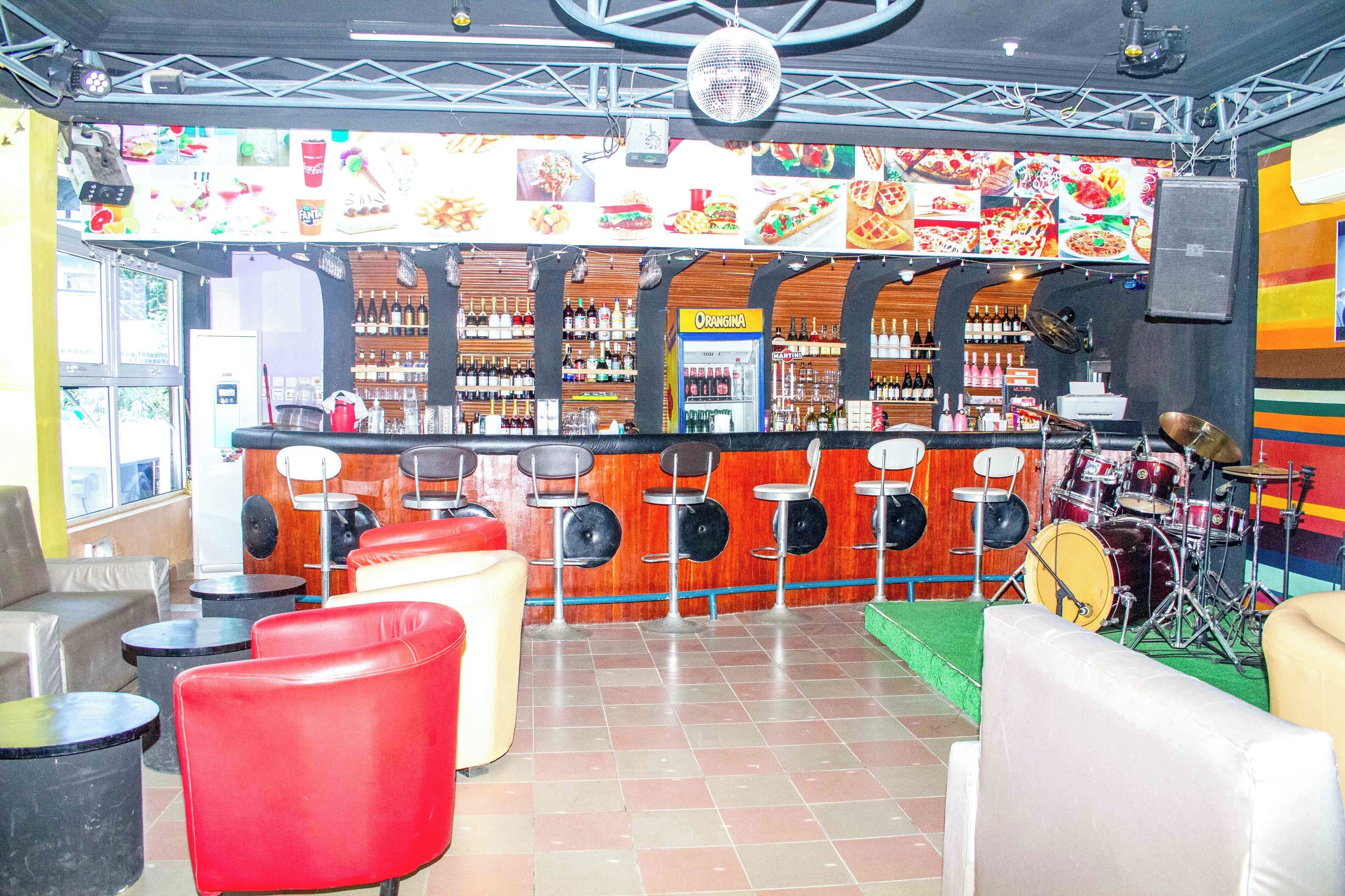 Bar (in der Unterkunft)
