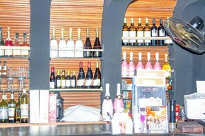 Bar (en la propiedad)