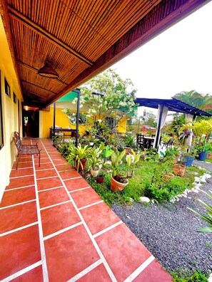 Front of property - Hotel Tierra De Volcanes (Peñas Blancas)