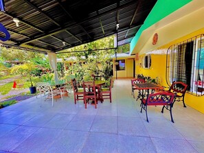 Terrace/patio - Hotel Tierra De Volcanes (Peñas Blancas)