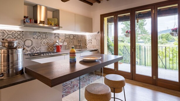 Private kitchen - The Traveller's House With Balconies and Garden! (Chiassa-tregozzano)