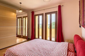 2 chambres, fer et planche à repasser, Wi-Fi, literie fournie