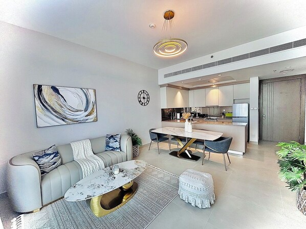 1 bedroom, free WiFi - Venduras - Modern 1BR Apartment JVC (Dubai)