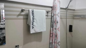 Suihku, bidee, pyyhkeet, saippua