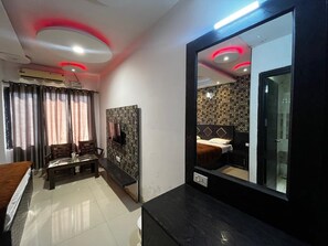Free WiFi, bed sheets - Hotel Alitus Nangal (Anandpur Sahib)