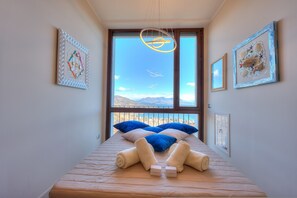 Room - Suite on The Lake in Meina (Meina)