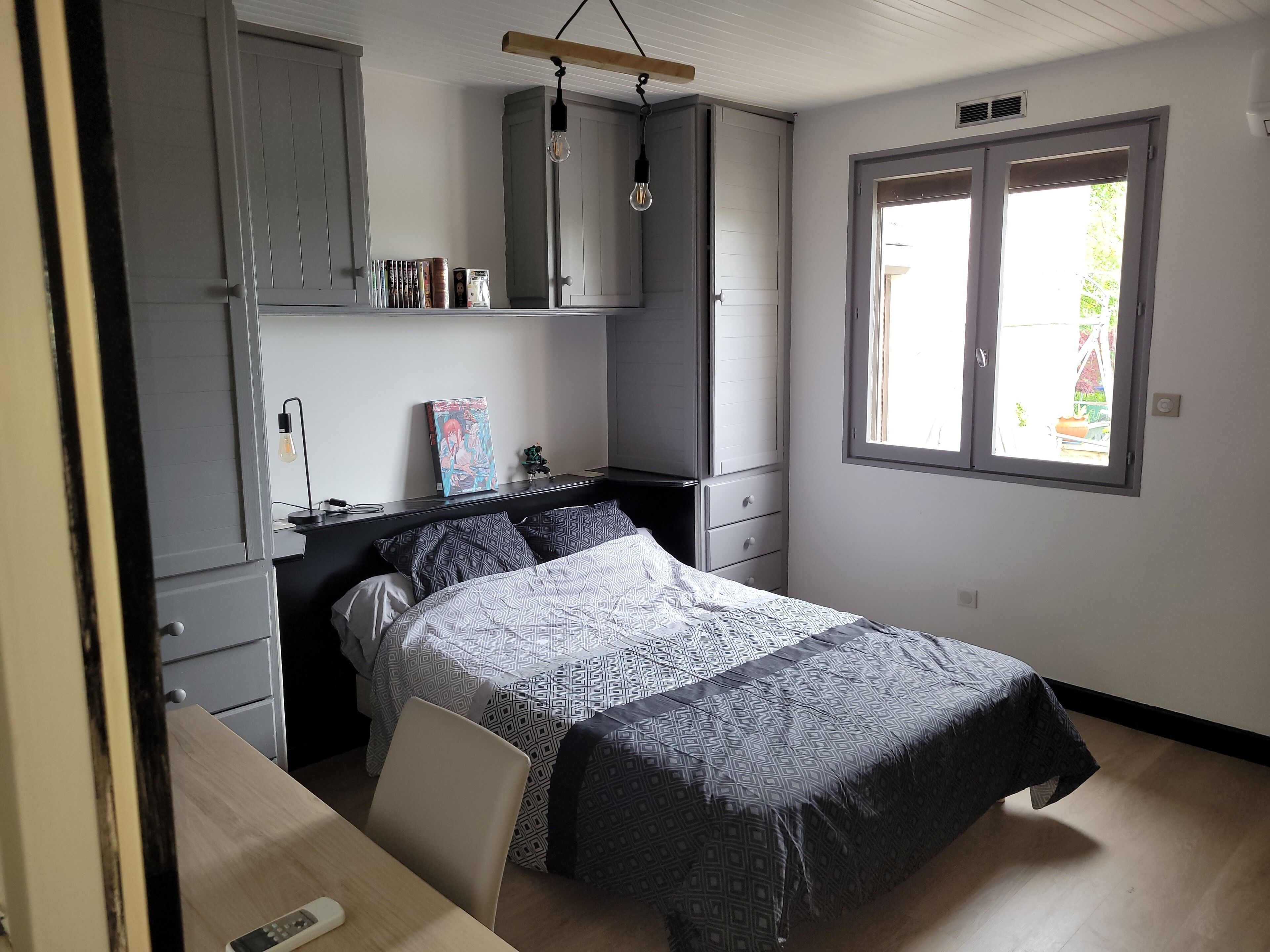 4 chambres, fer et planche à repasser, Wi-Fi, draps fournis