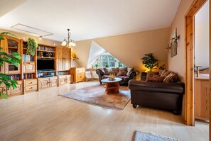 TV, DVD player, stereo