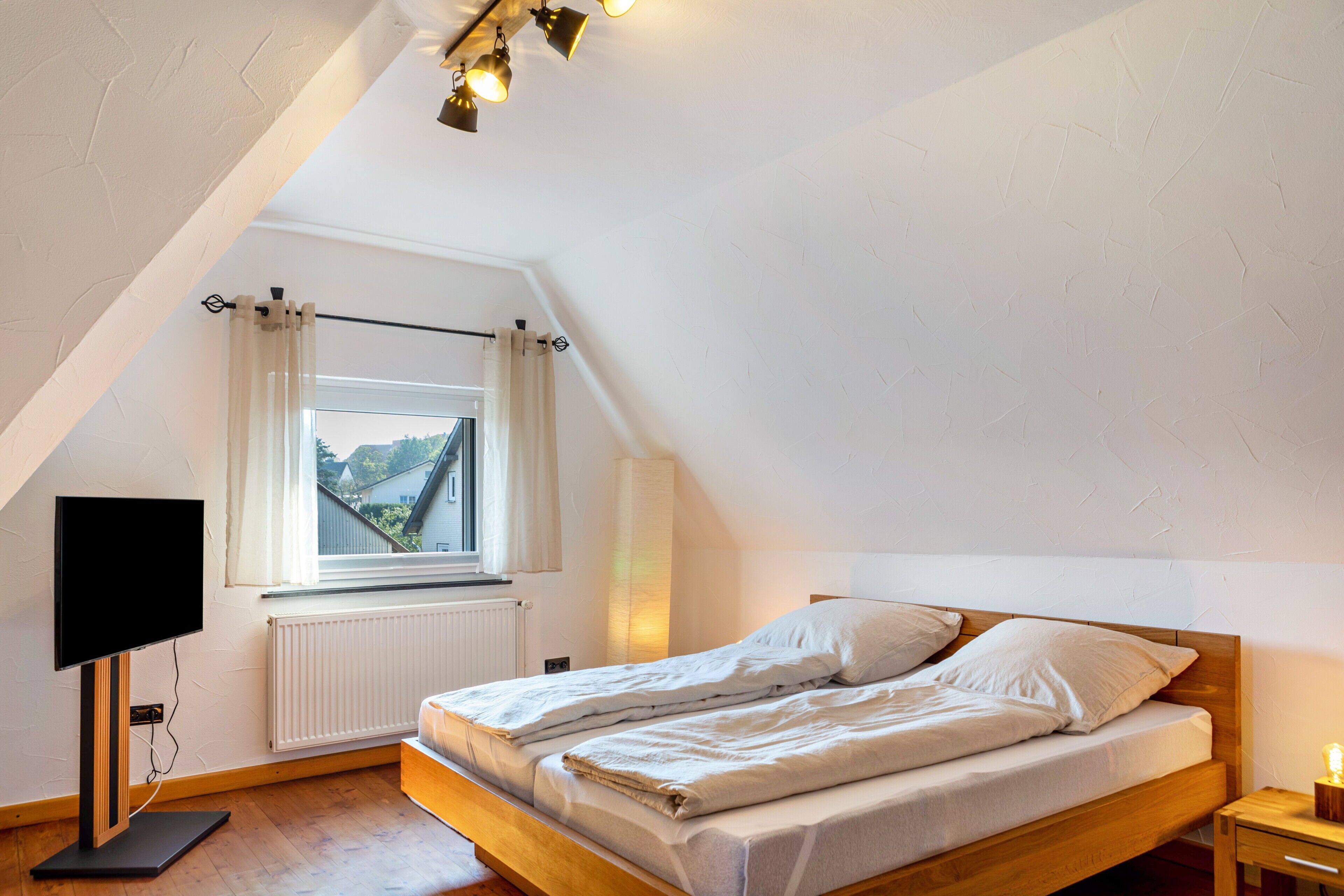 1 sovrum, skrivbord, strykjärn/strykbräda och gratis wi-fi