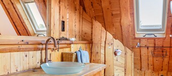 Apartment 'Zur Alten Post' with Mountain View, Shared Garden and Wi-Fi