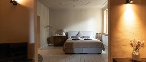 1 chambre, fer et planche à repasser, Wi-Fi gratuit, draps fournis