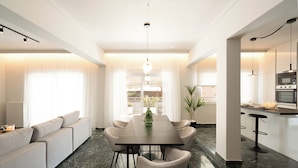 Luxury Apartment, 4 Bedrooms, Kitchen, City View | In-room dining -  Luxury in Athens - Apartment with Terrace (Athens)