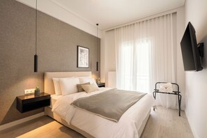 Luksusleilighet, 4 soverom, kjøkken, byutsikt | 4 soverom, sengetøy i egyptisk bomull og sengetøy av topp kvalitet