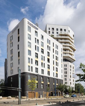 Front of property - Montempo appart-hotel Noisy le Sec  (Noisy-le-Sec)